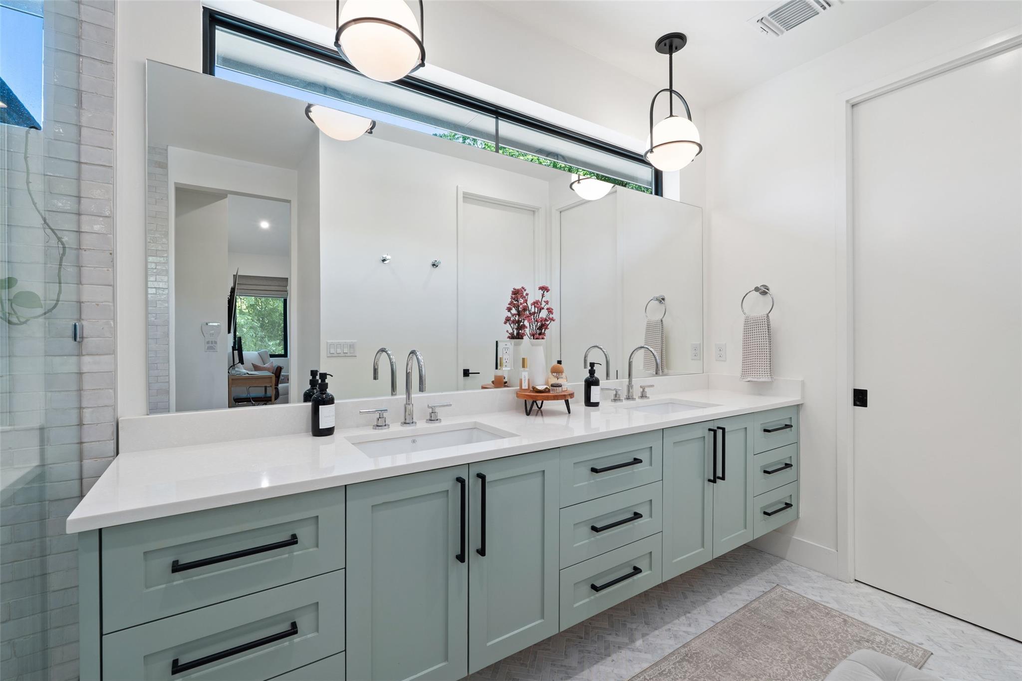 2107 Peach Tree Street Austin TX 78704