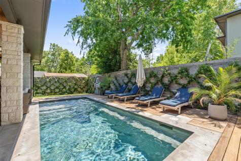 2107 Peach Tree Street Austin TX 78704