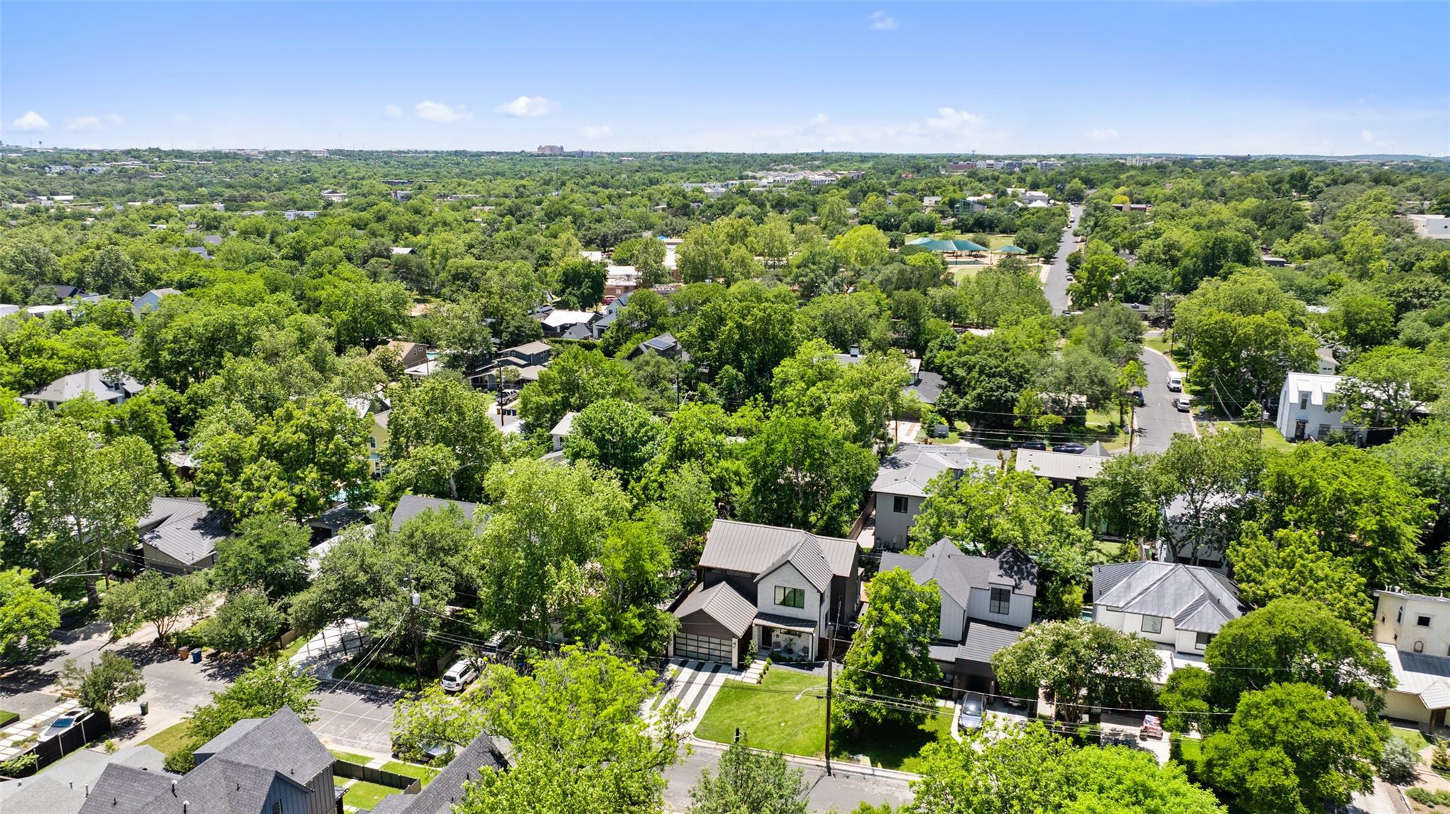 2107 Peach Tree Street Austin TX 78704