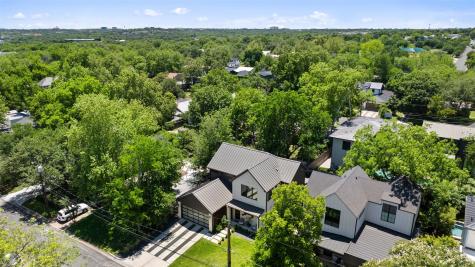 2107 Peach Tree Street Austin TX 78704