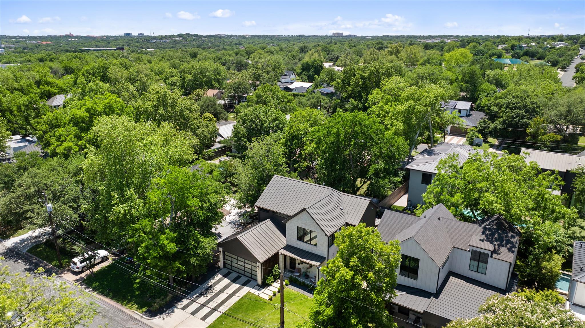2107 Peach Tree Street Austin TX 78704