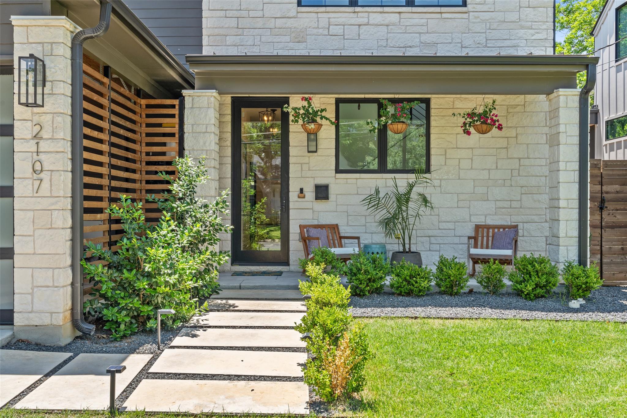 2107 Peach Tree Street Austin TX 78704