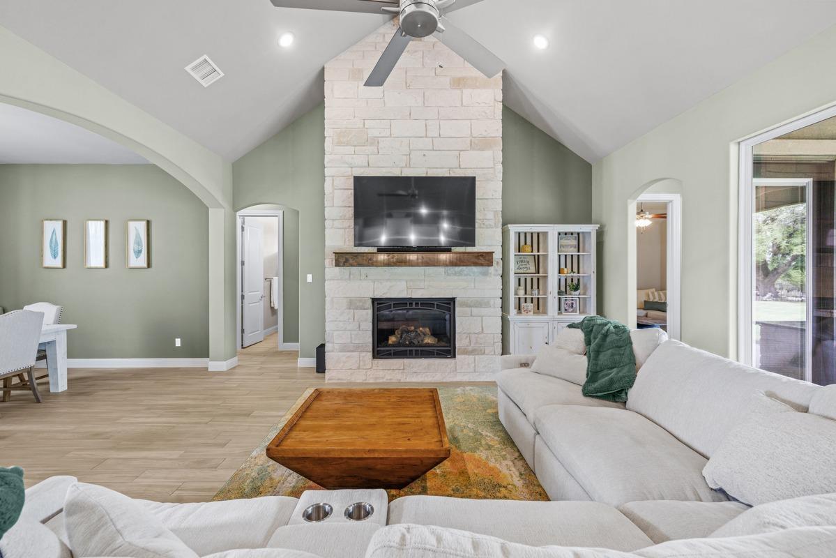 329 Independence Drive Georgetown TX 78633
