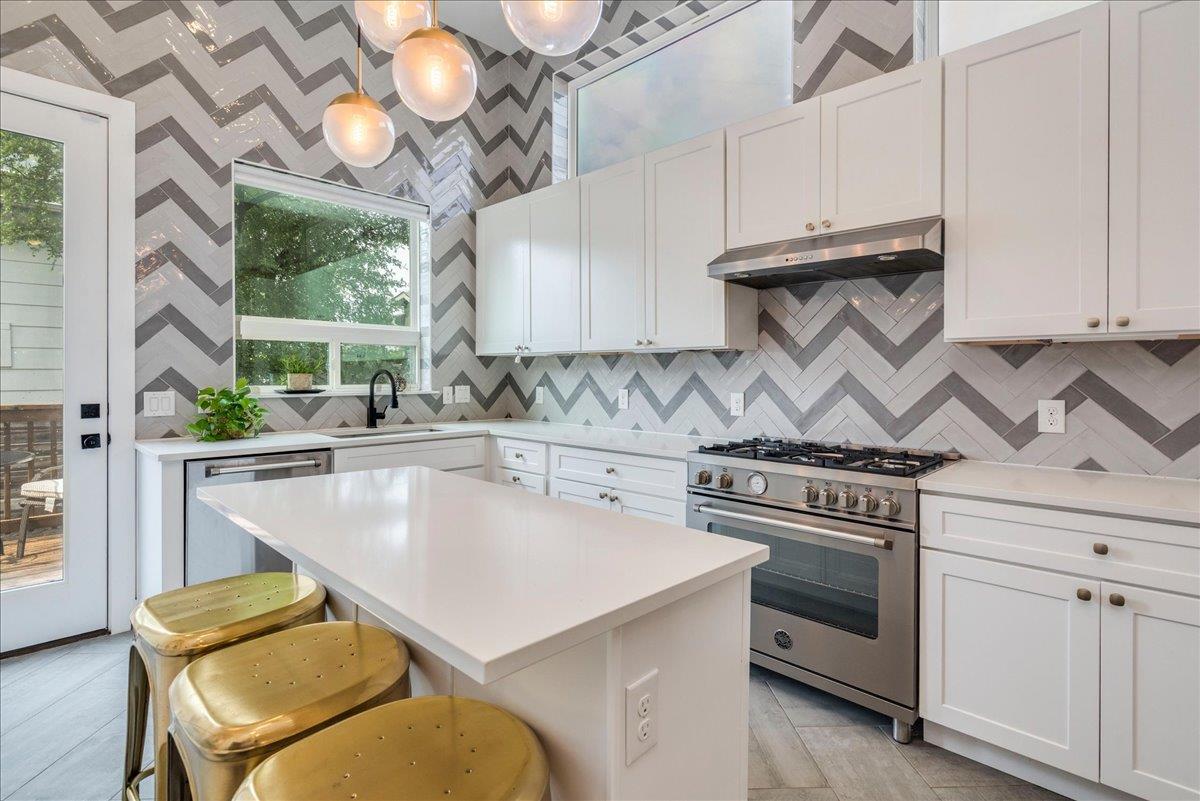 1214 Delano Street Austin TX 78721