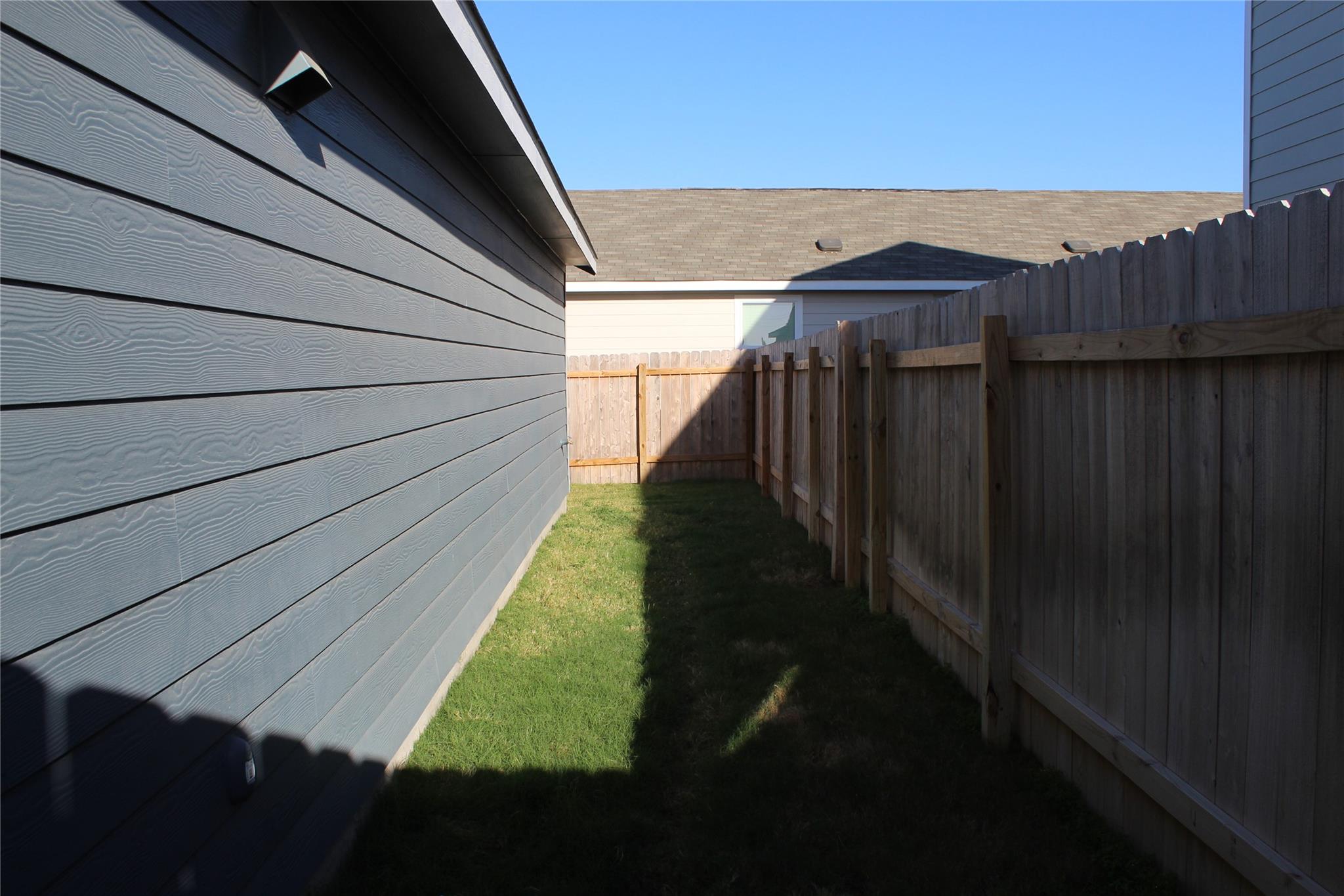 205 Marty Allen Loop Jarrell TX 76537