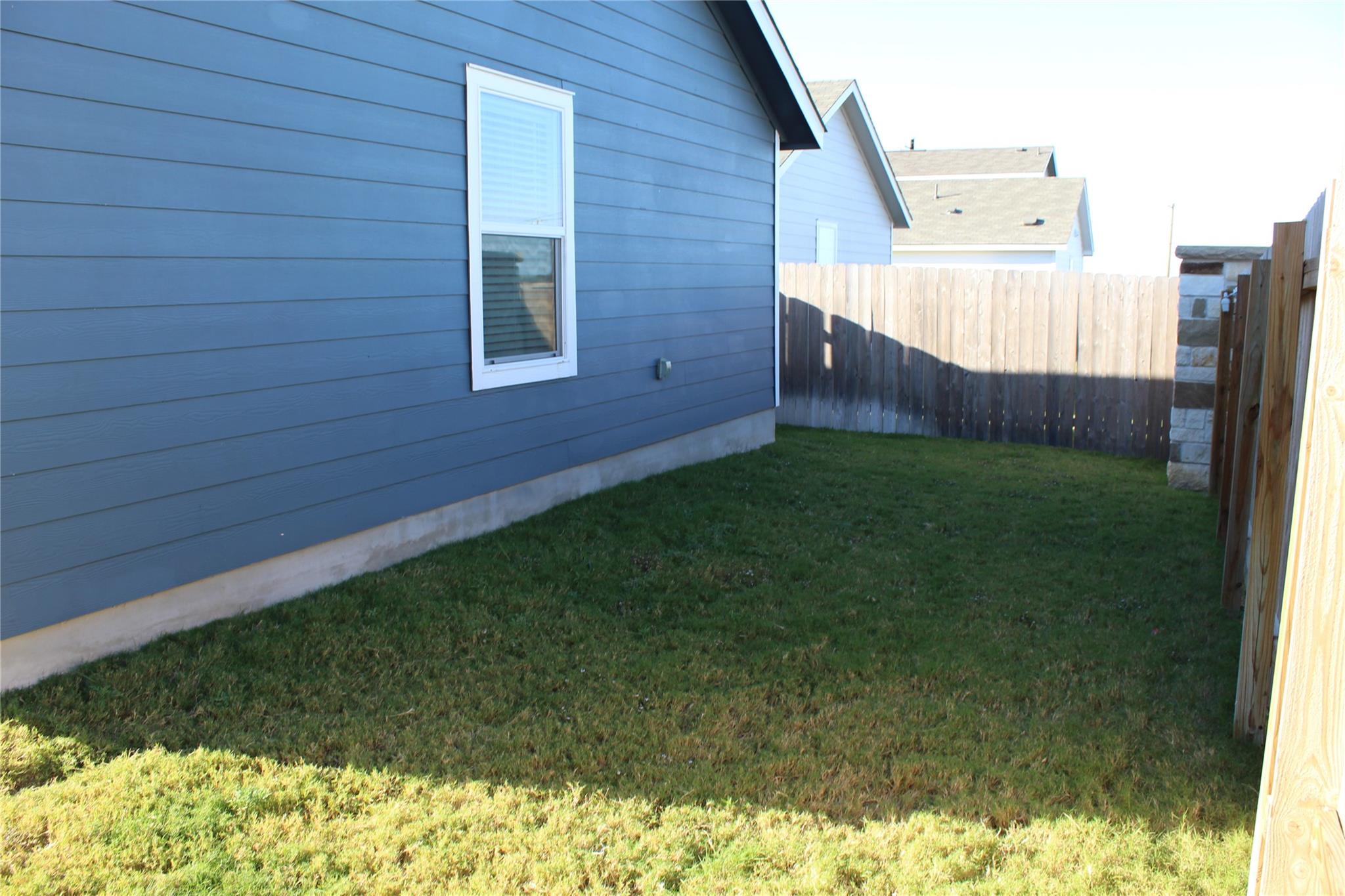 205 Marty Allen Loop Jarrell TX 76537