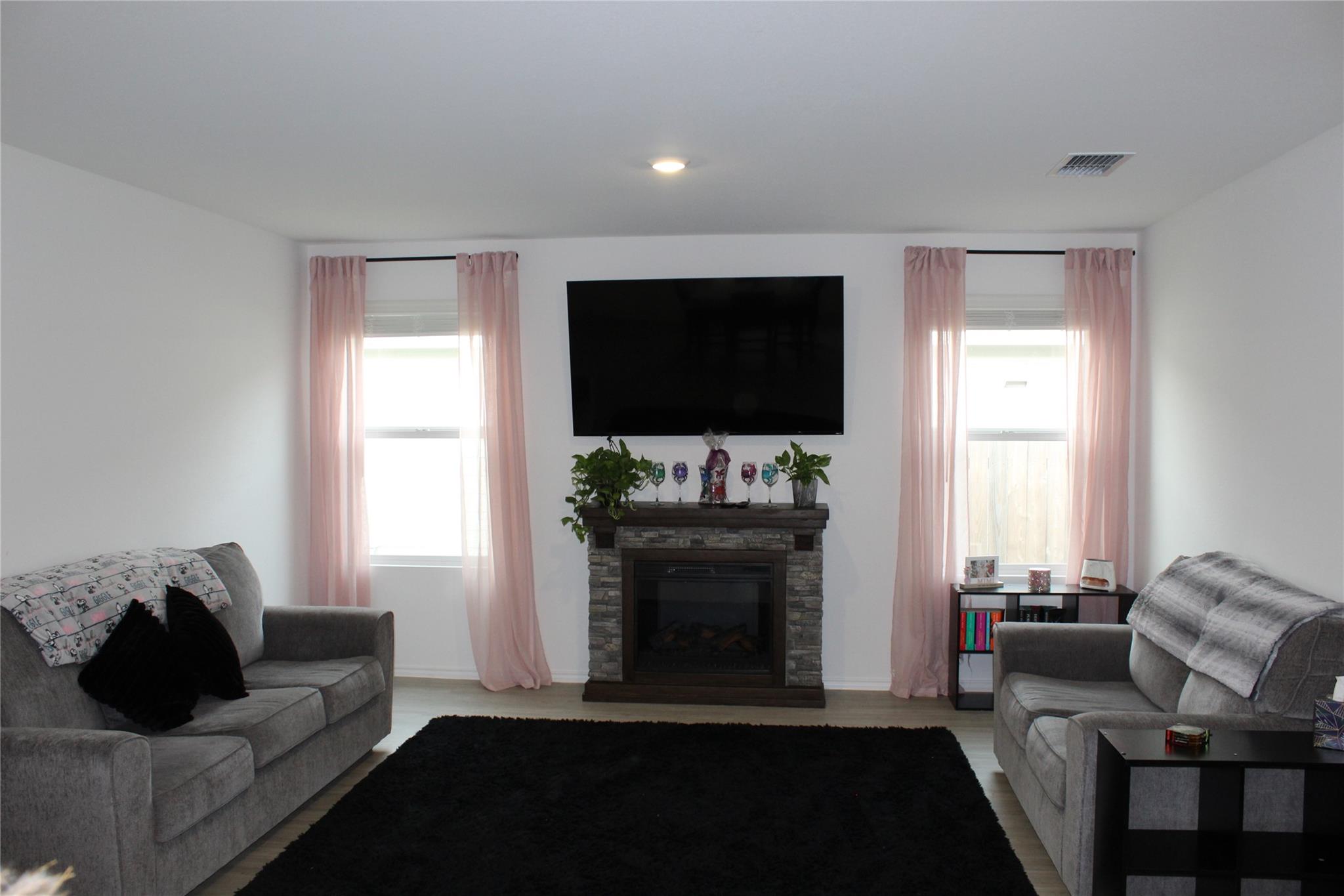 205 Marty Allen Loop Jarrell TX 76537