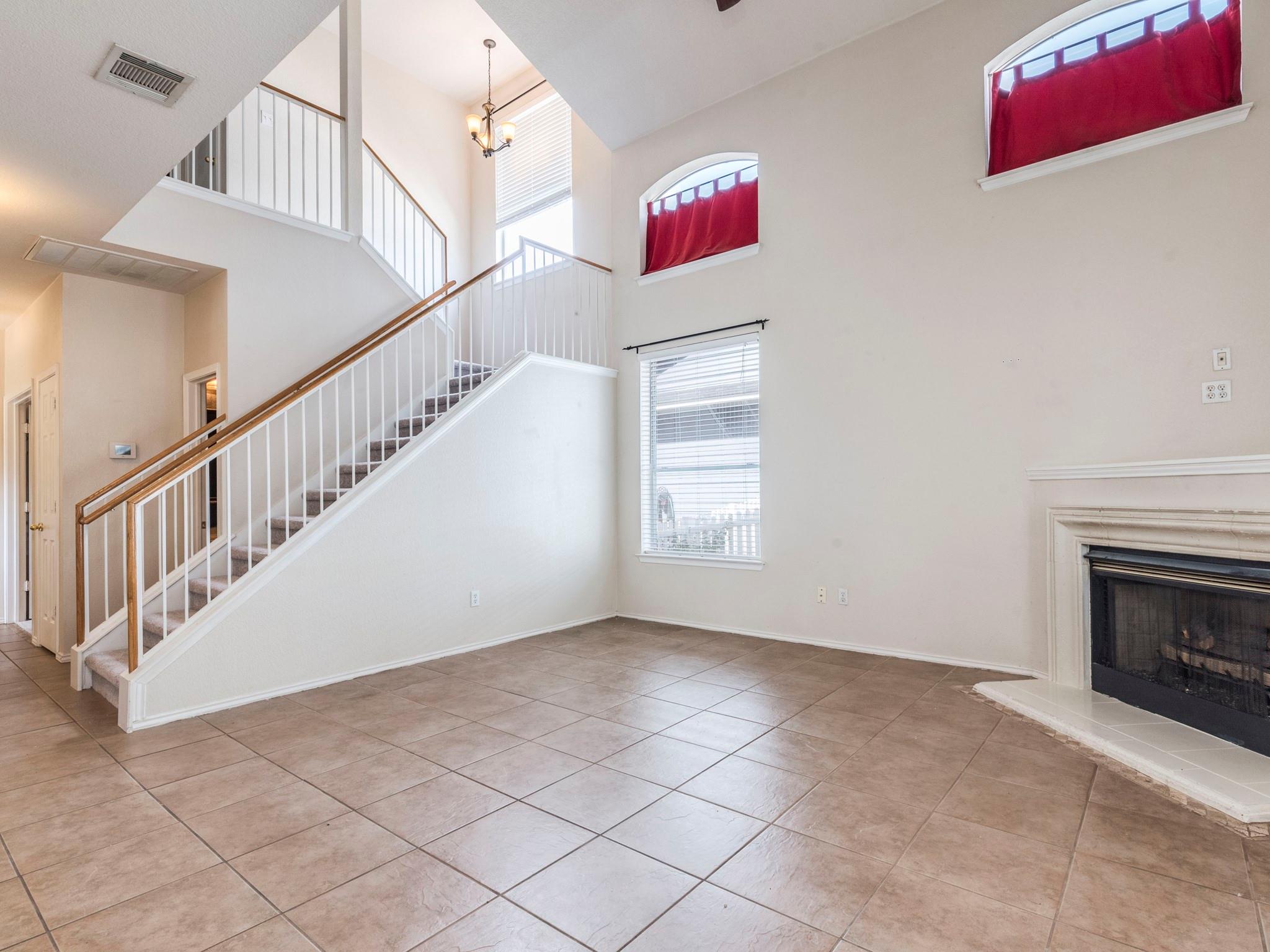 5814 Negley Kyle TX 78640