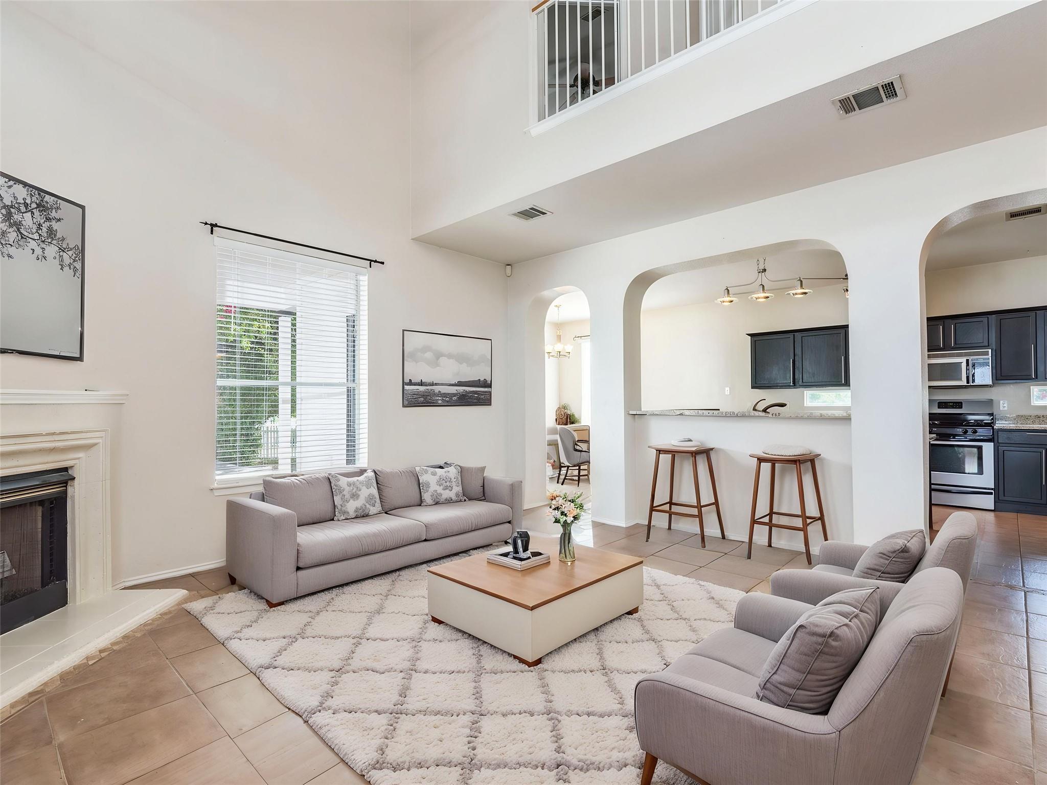 5814 Negley Kyle TX 78640