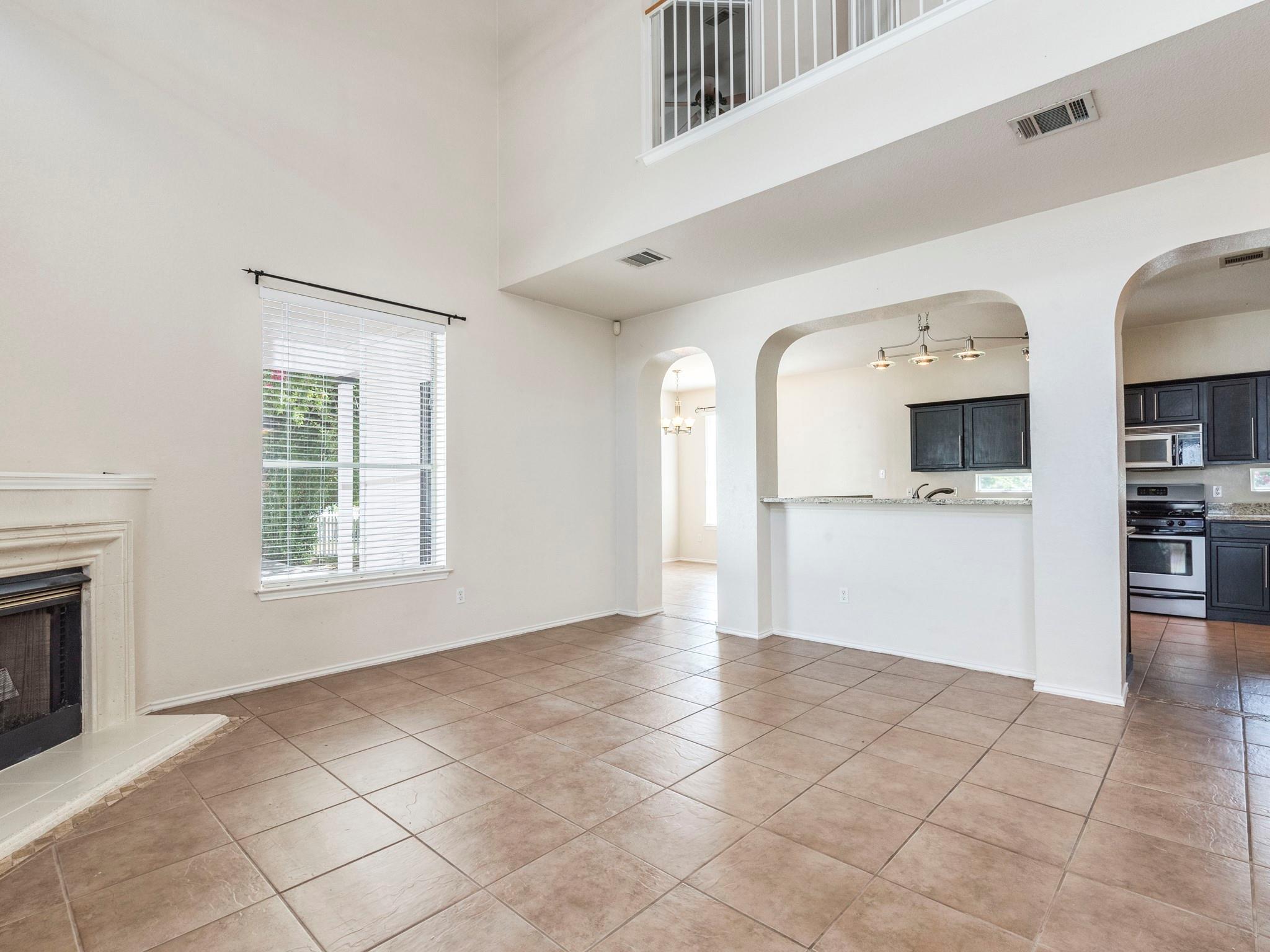 5814 Negley Kyle TX 78640