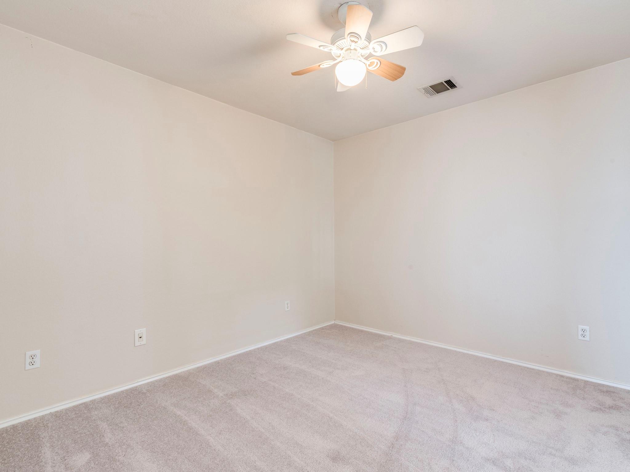 5814 Negley Kyle TX 78640