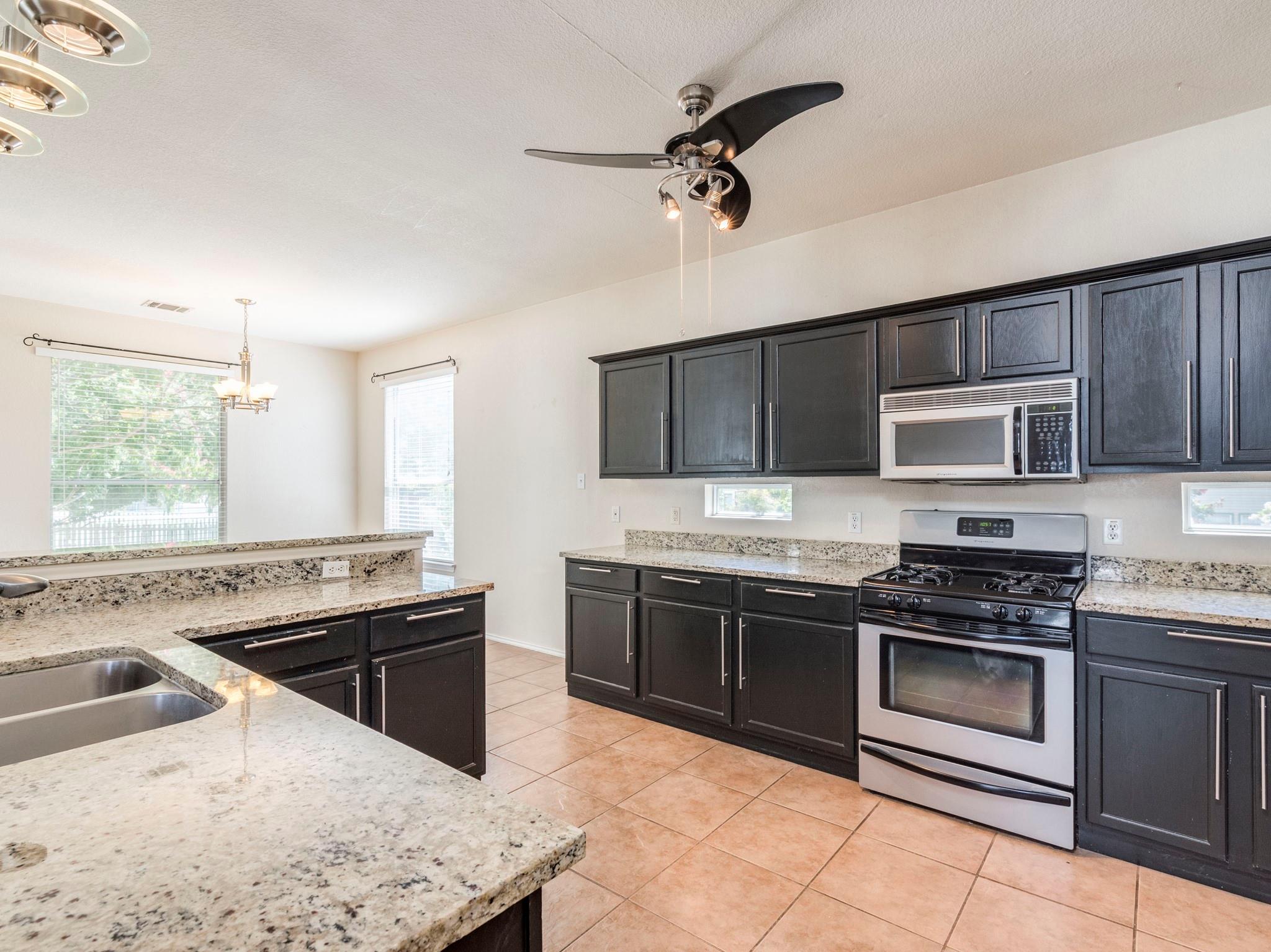 5814 Negley Kyle TX 78640