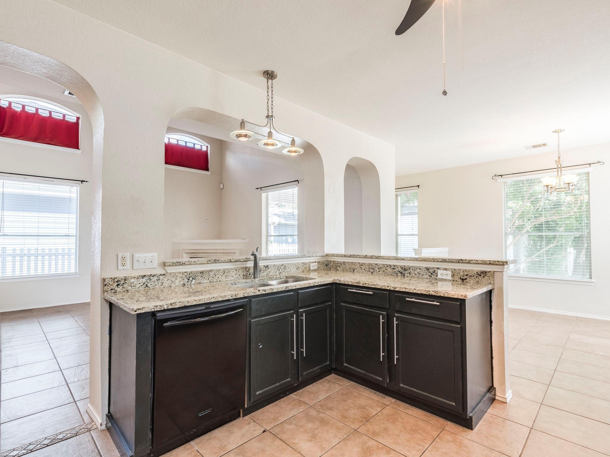 5814 Negley Kyle TX 78640