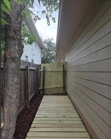 3209 Wickham Lane Austin TX 78725
