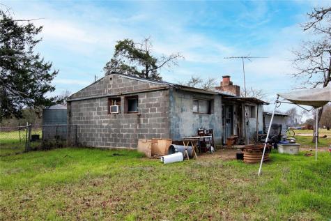 5431 N Highway 77 La Grange TX 78945