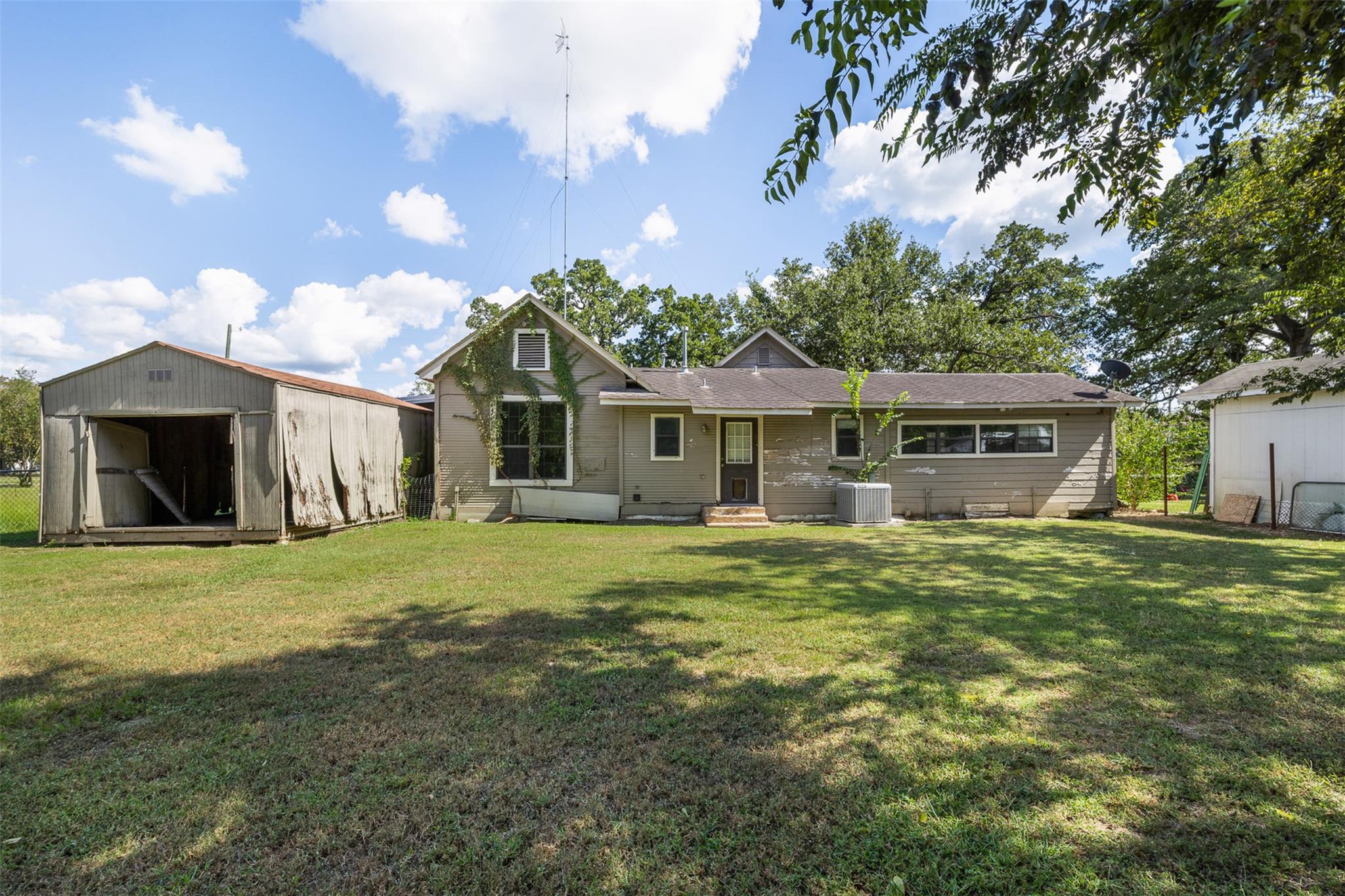 488 Seventh Street Somerville TX 77879