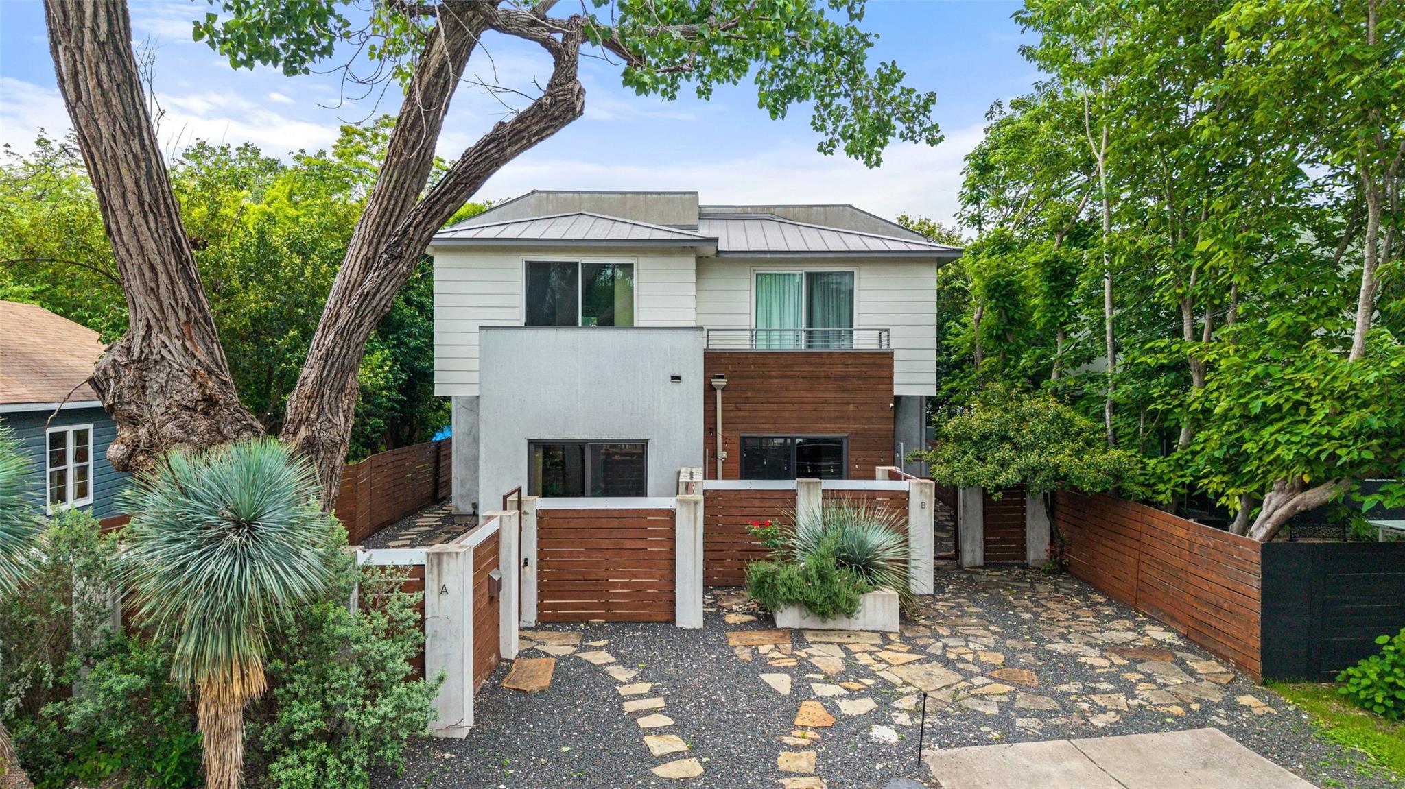 613 W Annie Street Austin TX 78704