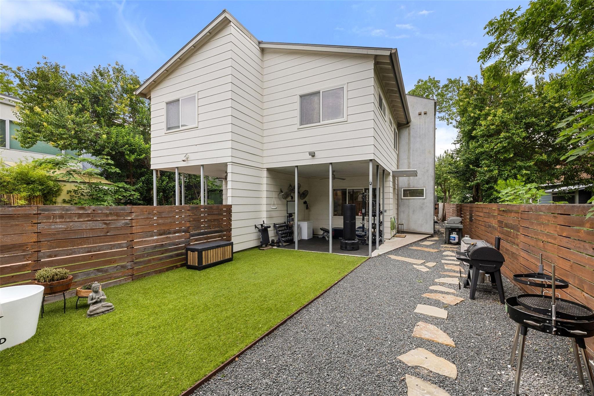 613 W Annie Street Austin TX 78704