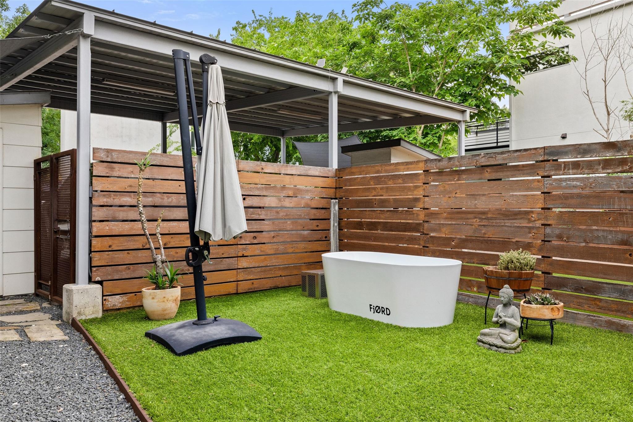 613 W Annie Street Austin TX 78704