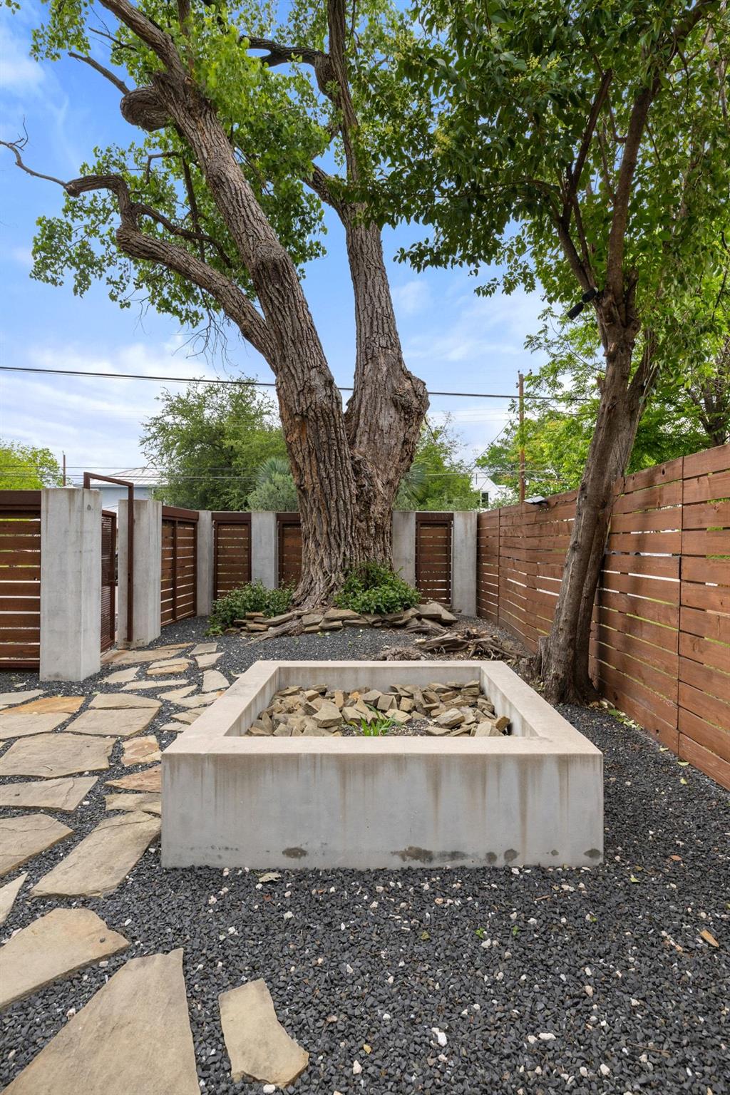 613 W Annie Street Austin TX 78704