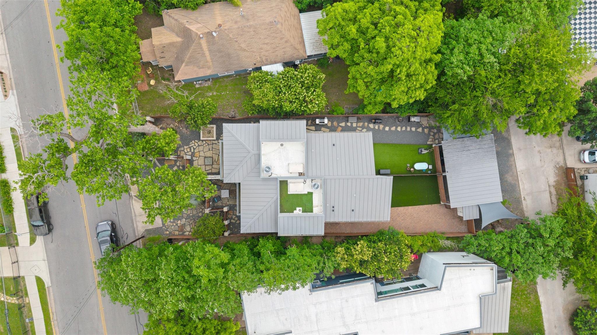 613 W Annie Street Austin TX 78704