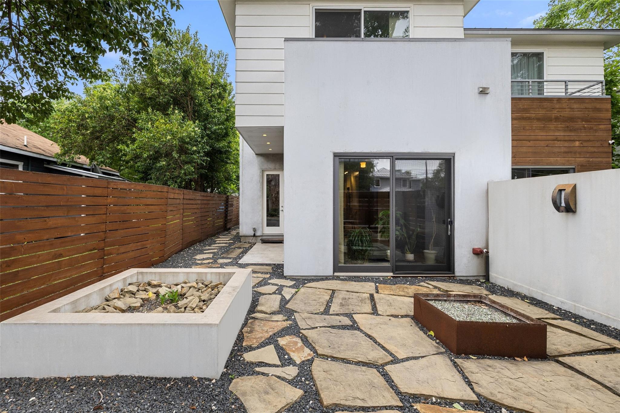 613 W Annie Street Austin TX 78704