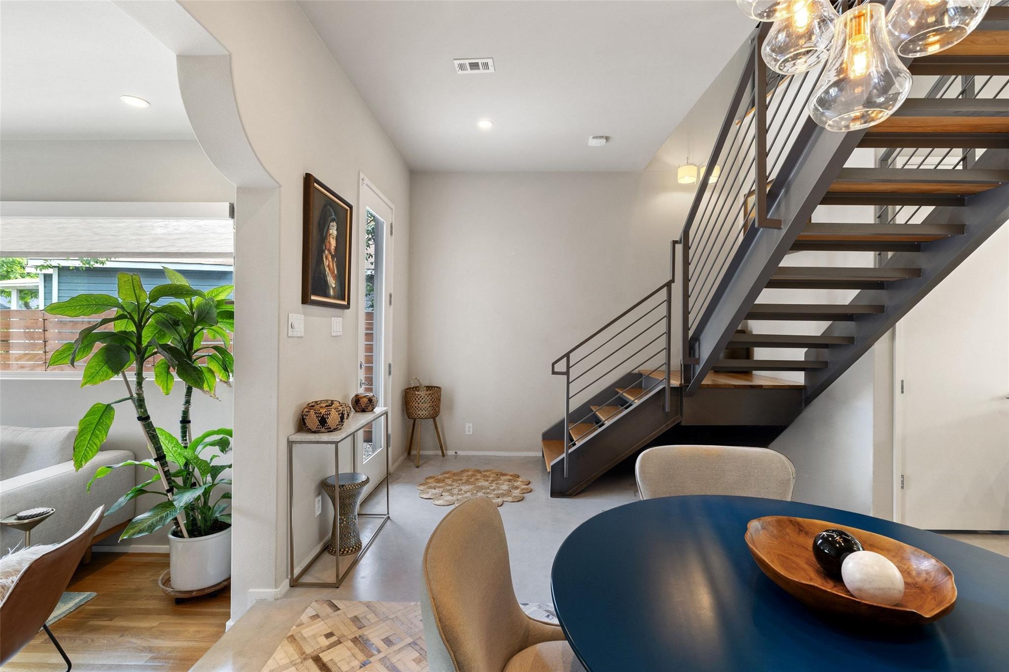 613 W Annie Street Austin TX 78704