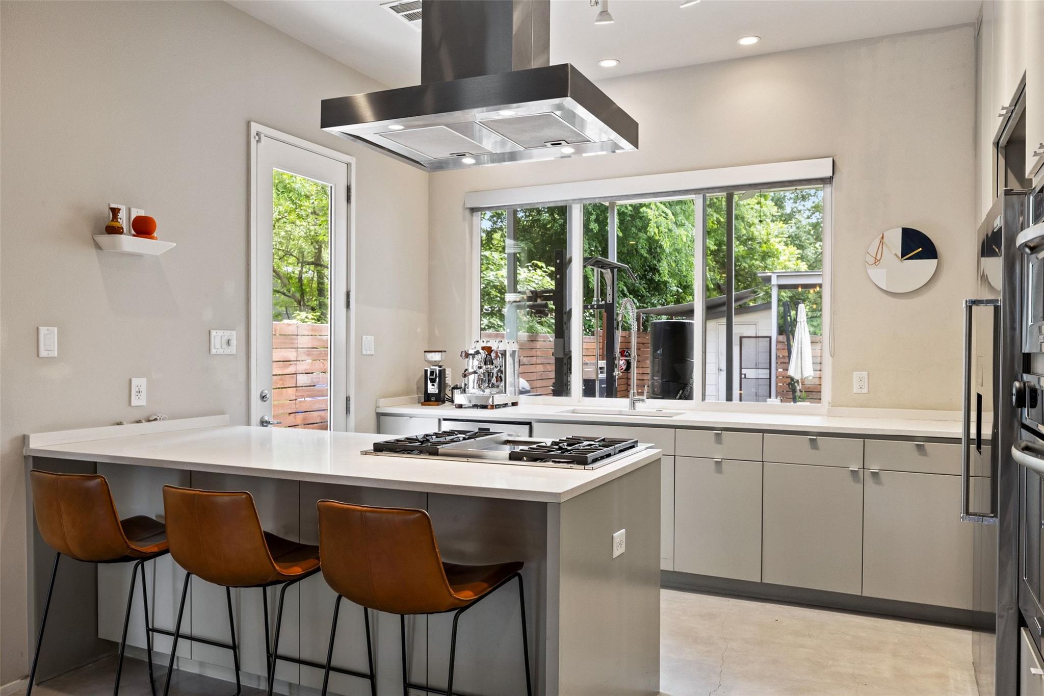 613 W Annie Street Austin TX 78704