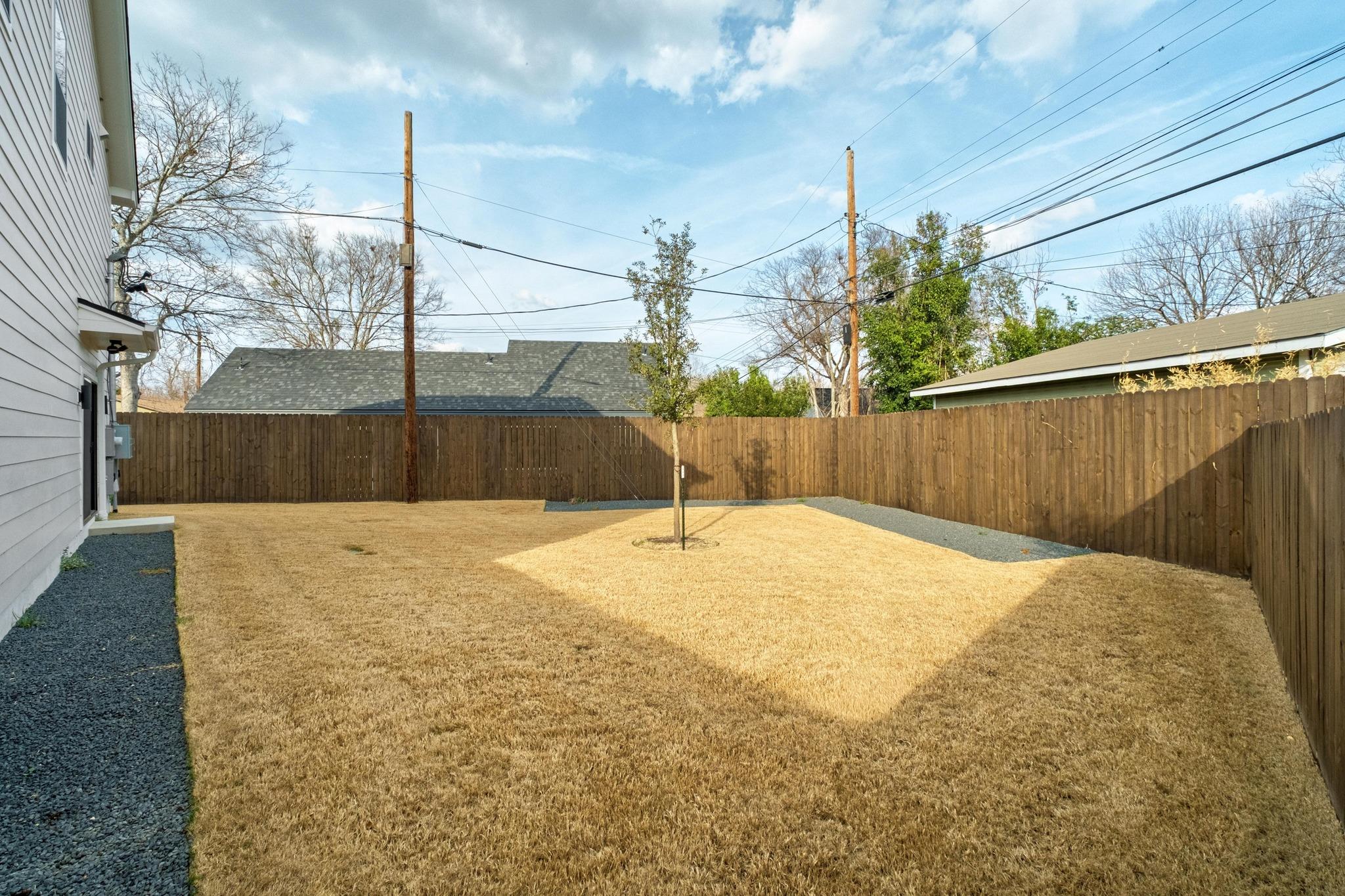 1500 Sylvan Glade Austin TX 78745