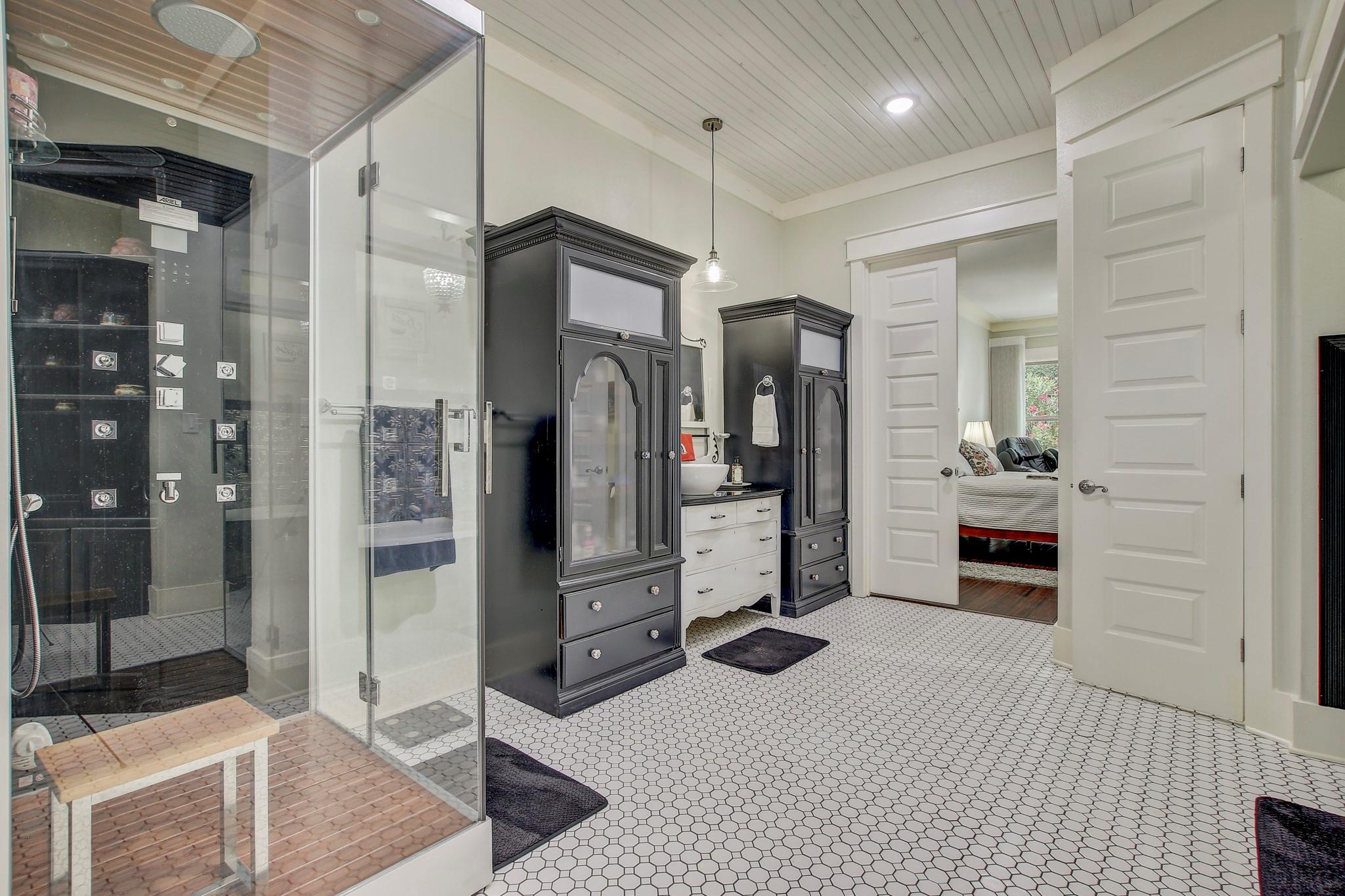 104 Kendall Road Spicewood TX 78669