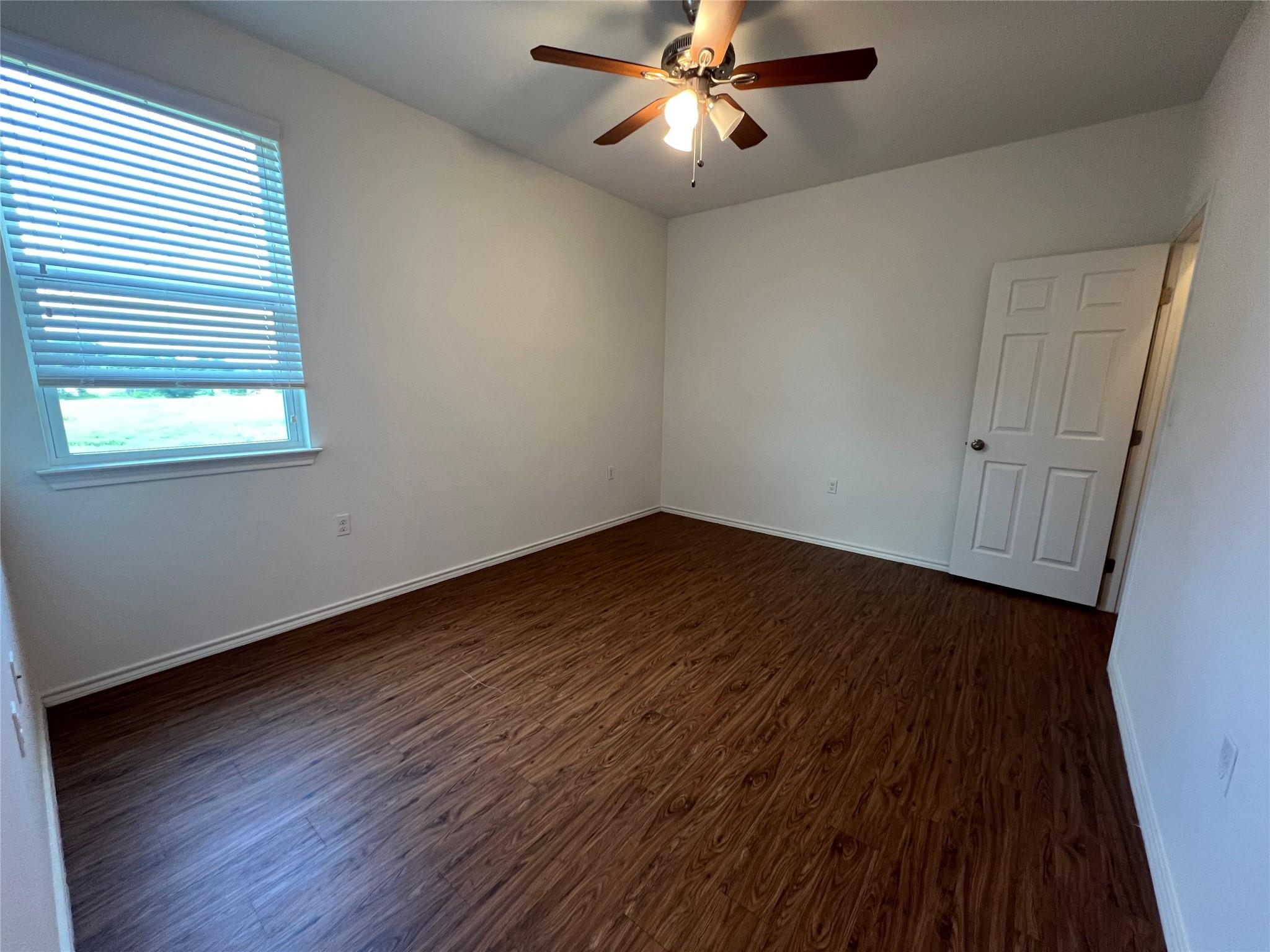 805 Hallie Cove Lockhart TX 78644