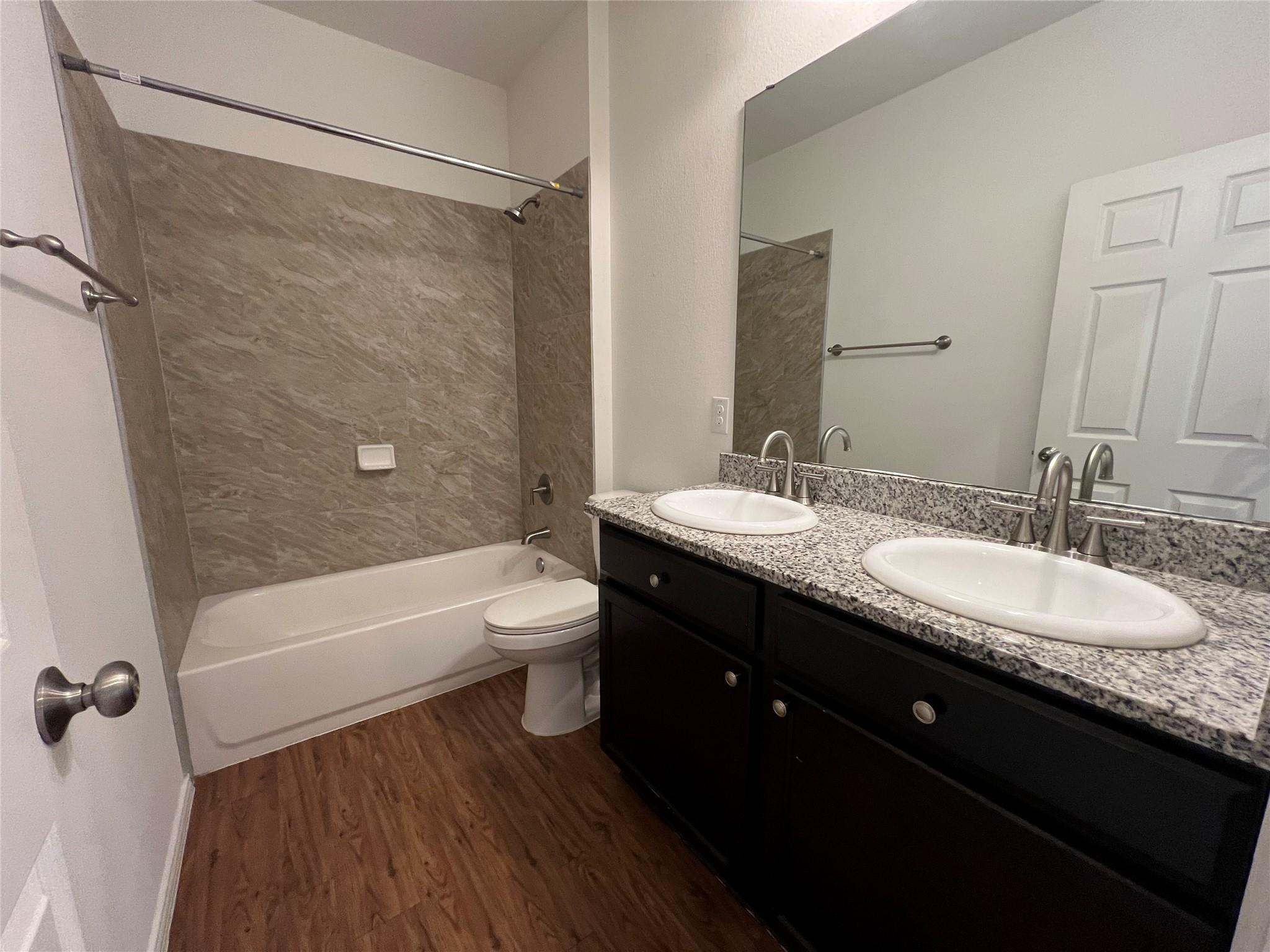 805 Hallie Cove Lockhart TX 78644