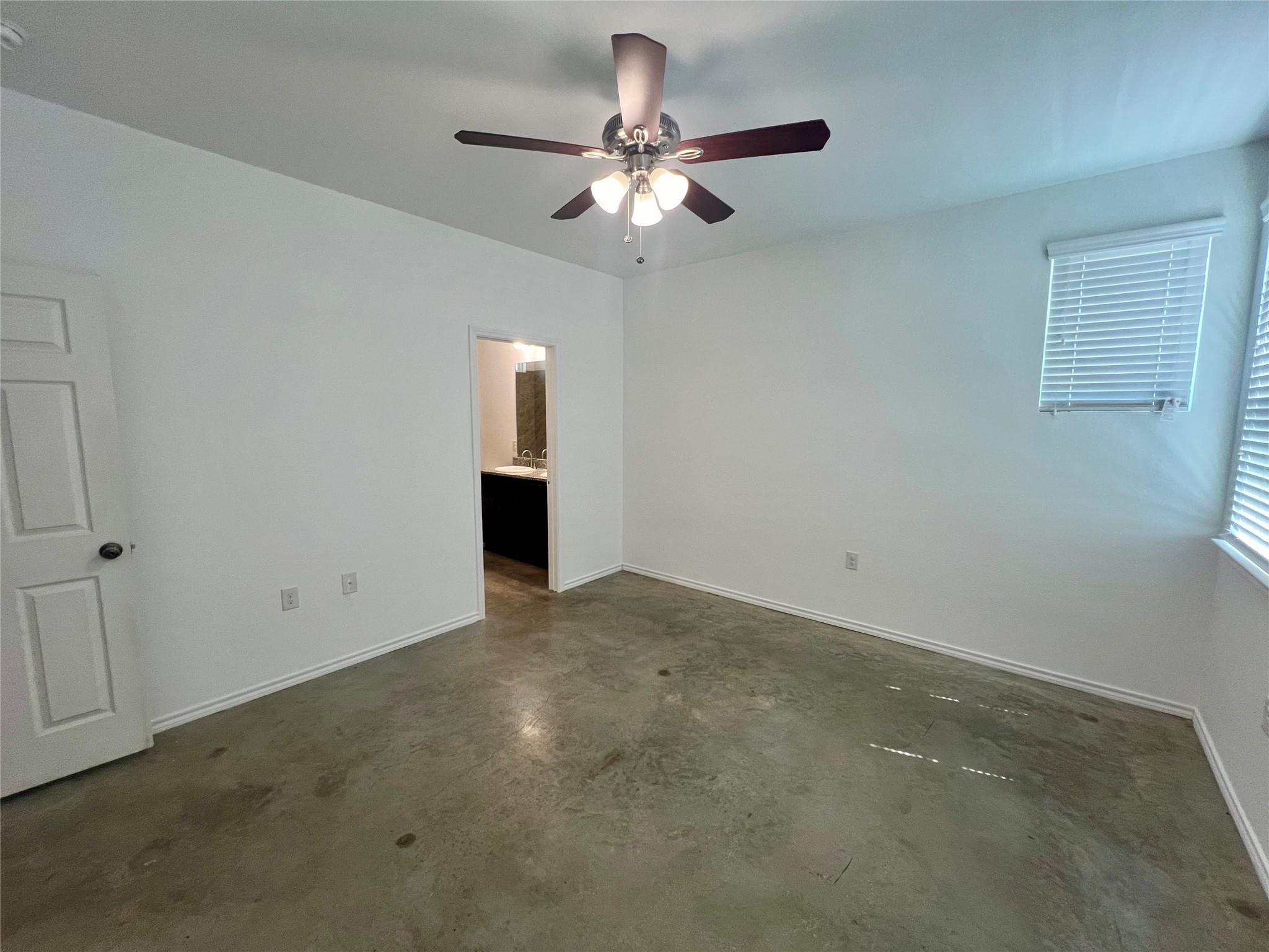 805 Hallie Cove Lockhart TX 78644