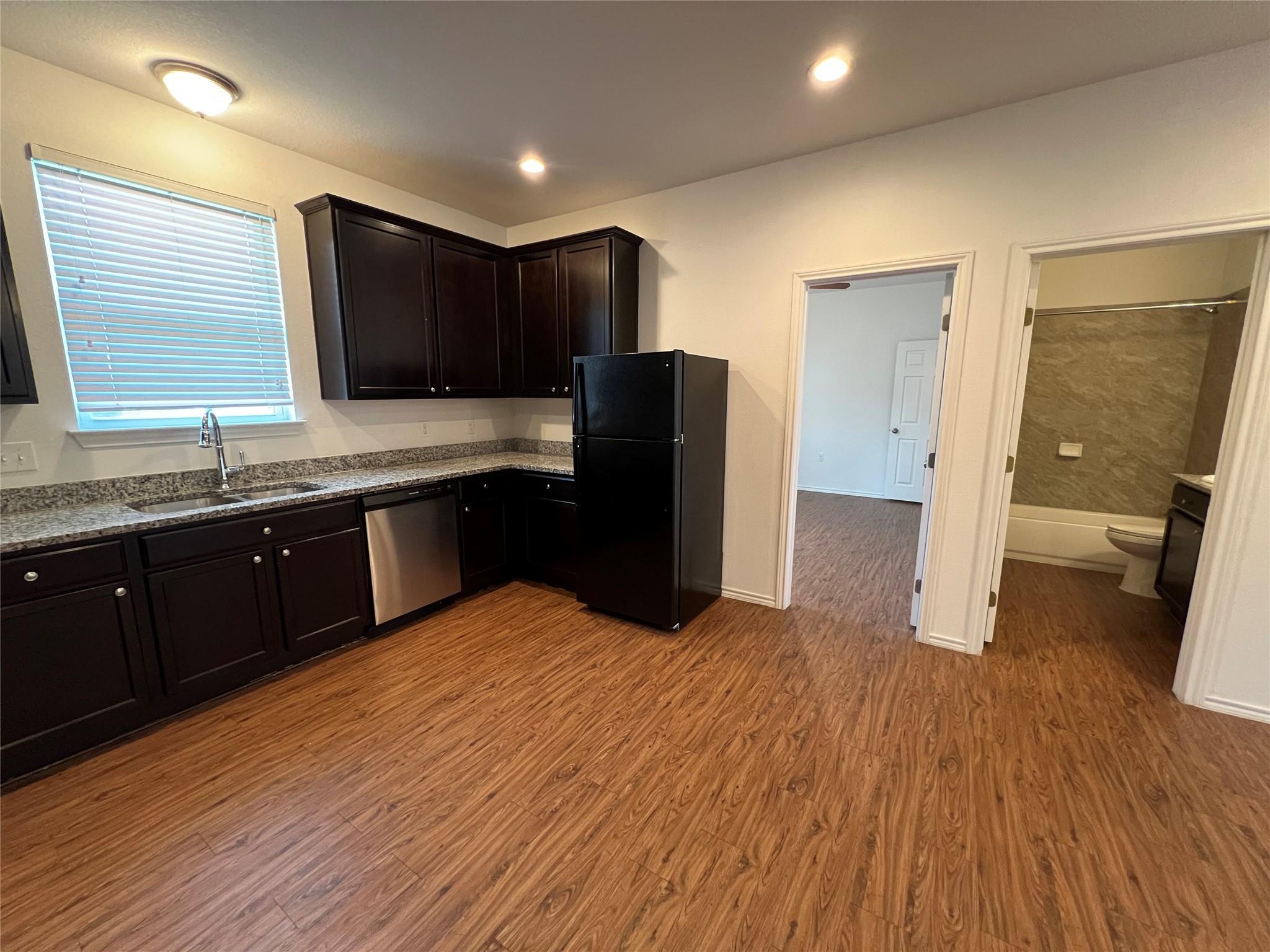 805 Hallie Cove Lockhart TX 78644