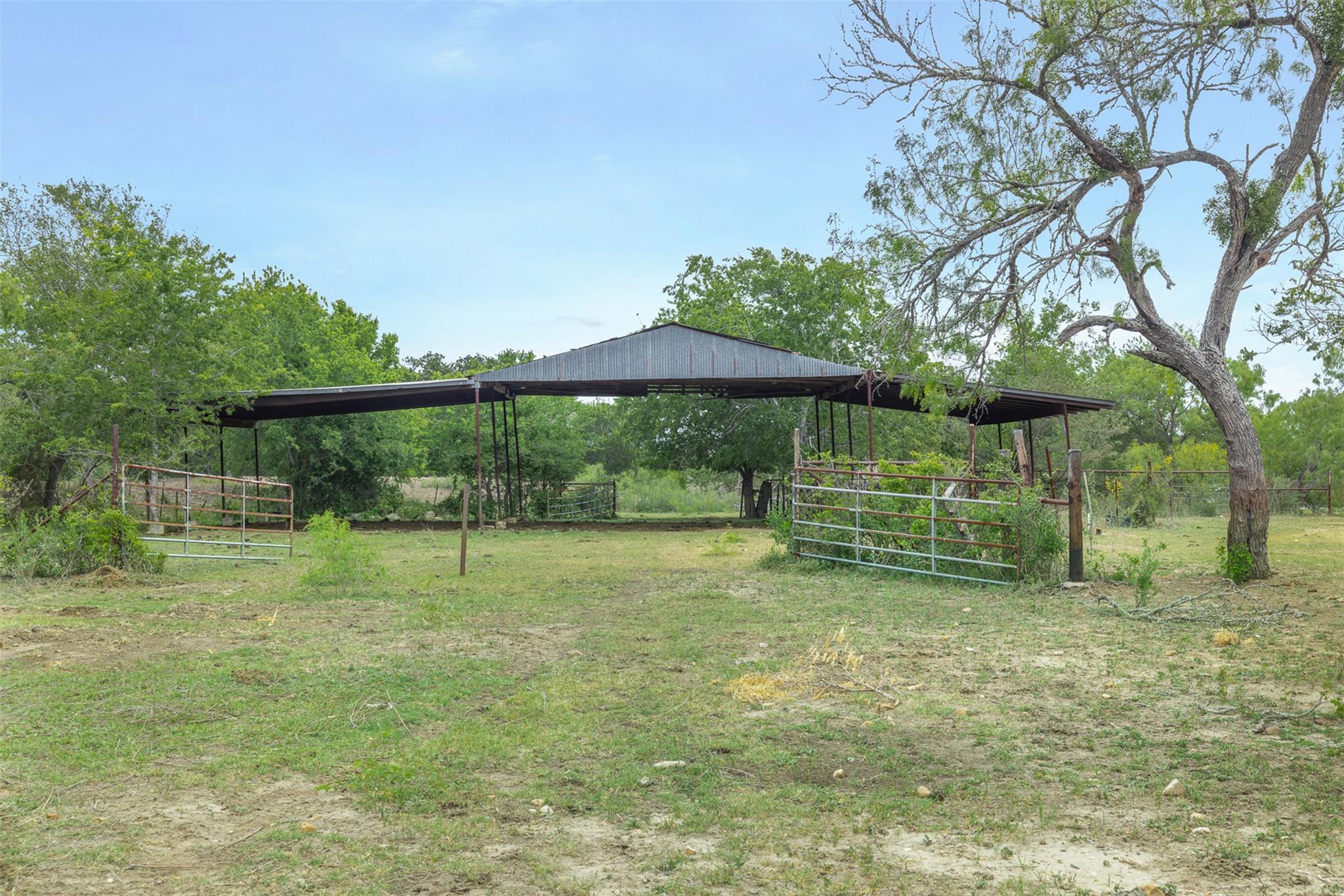 9765 State Park Road Lockhart TX 78644