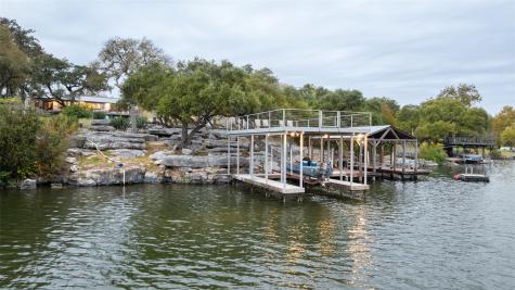 1204 Los Escondidos Street Marble Falls TX 78654