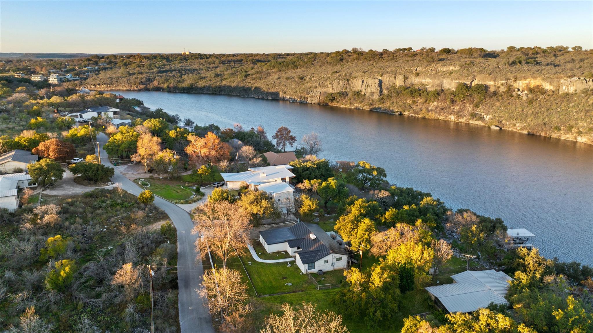 1204 Los Escondidos Street Marble Falls TX 78654