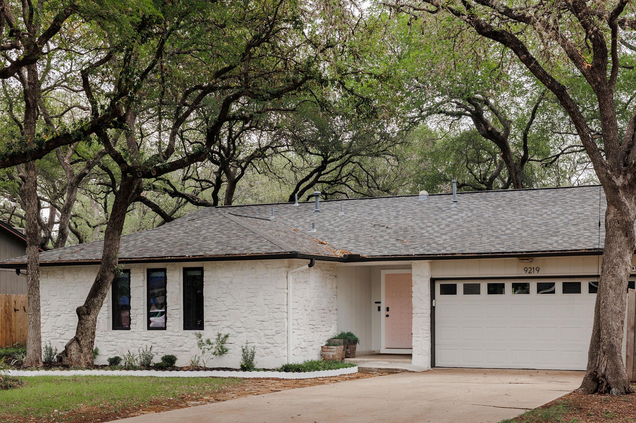 9219 Independence Loop Austin TX 78748