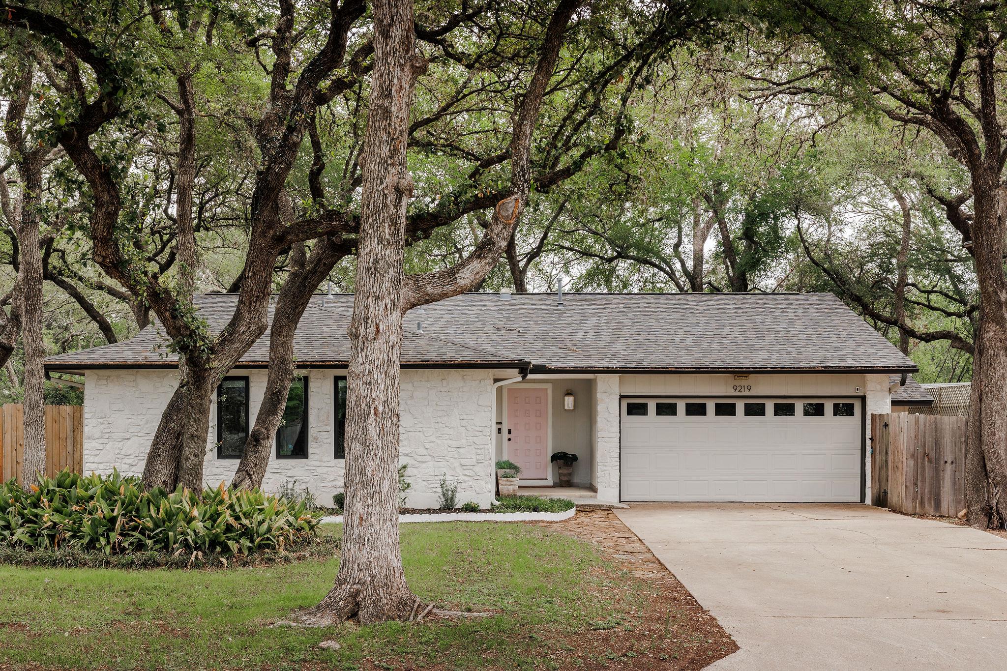 9219 Independence Loop Austin TX 78748