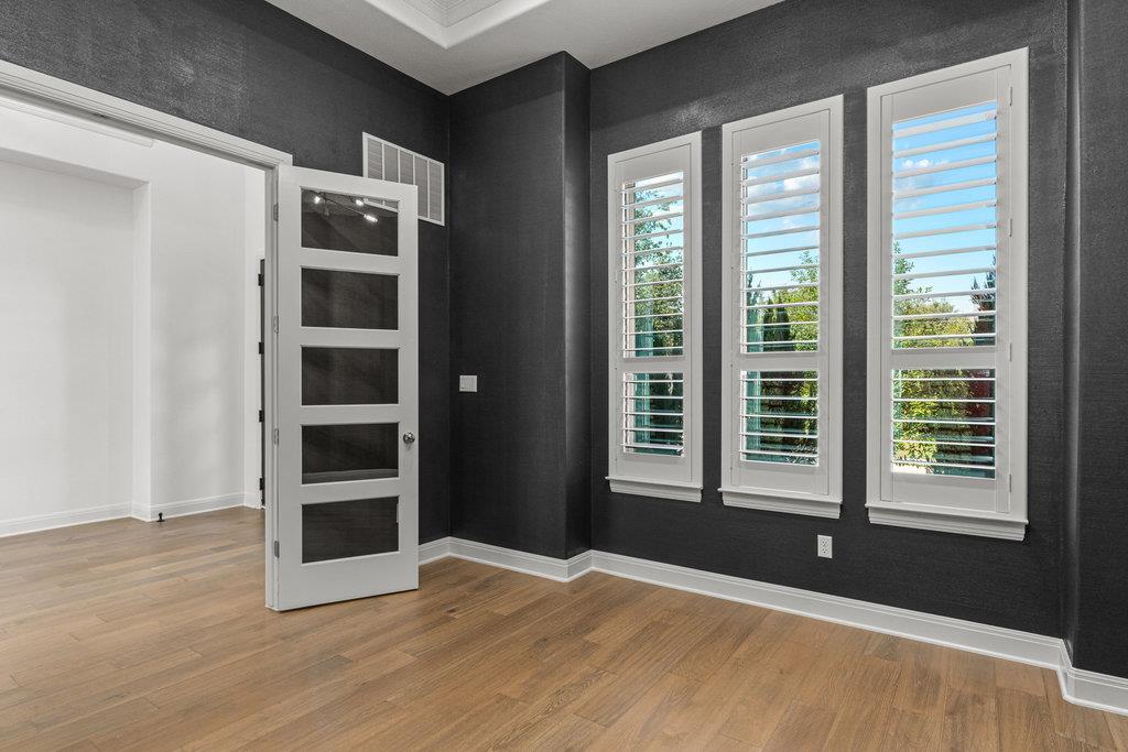406 Woodside Terrace Austin TX 78738