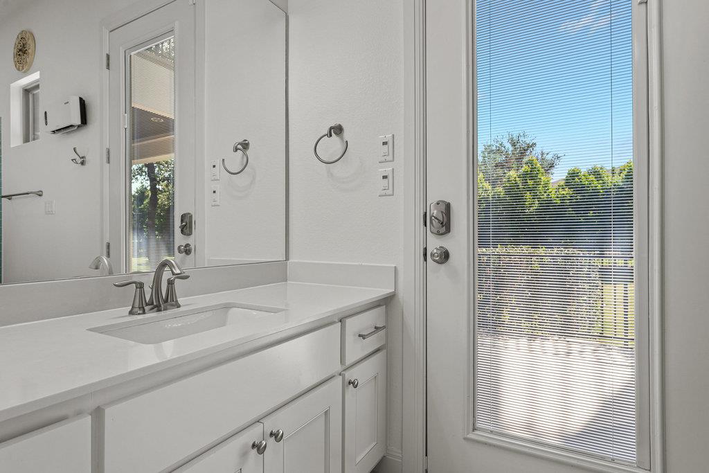 406 Woodside Terrace Austin TX 78738