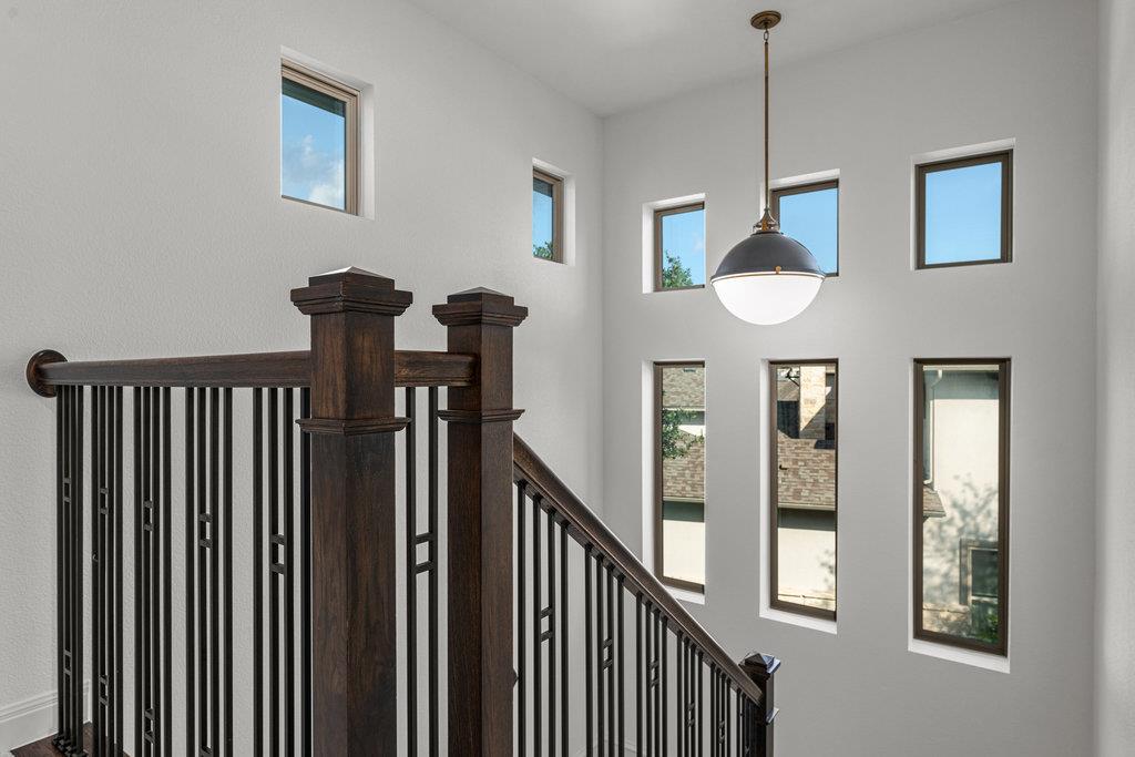 406 Woodside Terrace Austin TX 78738