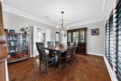 5 Leafdale Point The Hills TX 78738