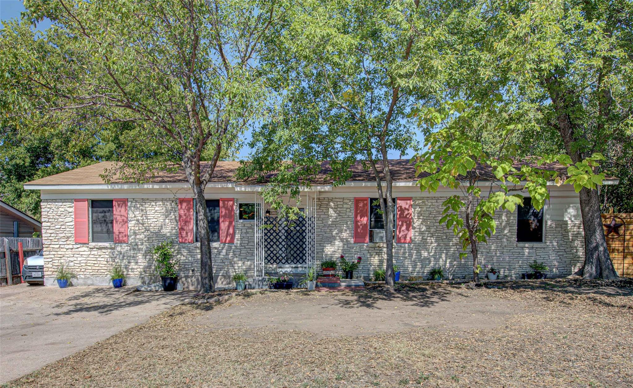 110 W Saint Johns Avenue Austin TX 78752