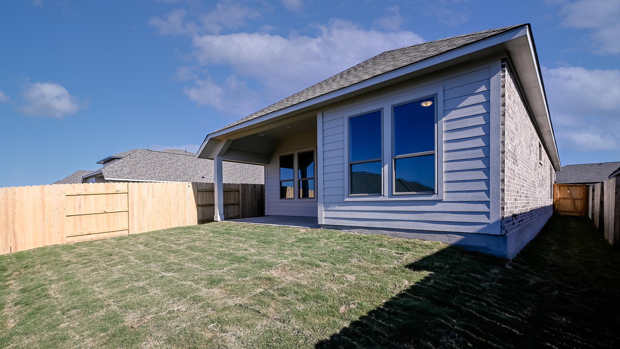 186 Blackborrow Drive Kyle TX 78640
