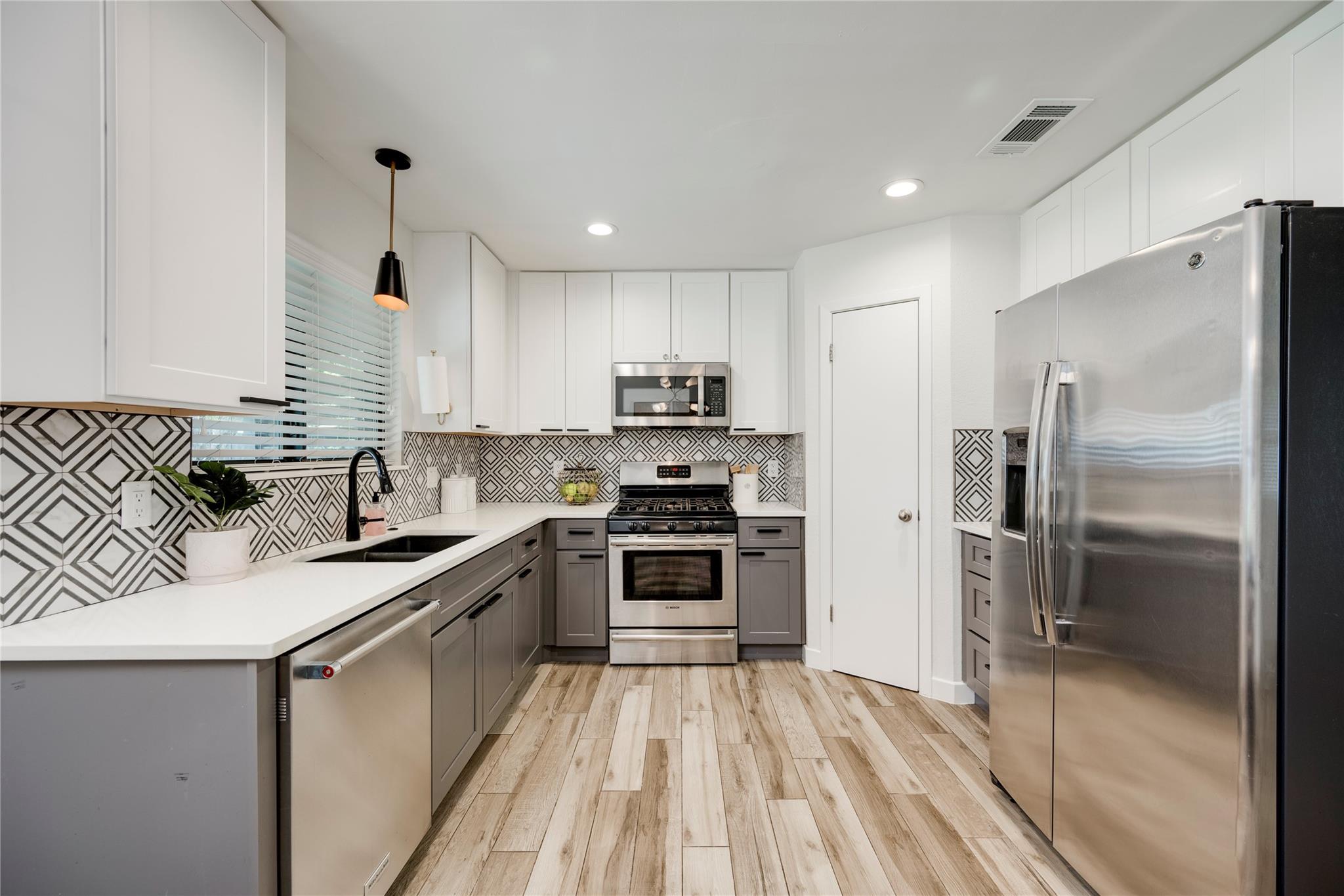 3907 Skipton Drive Austin TX 78727