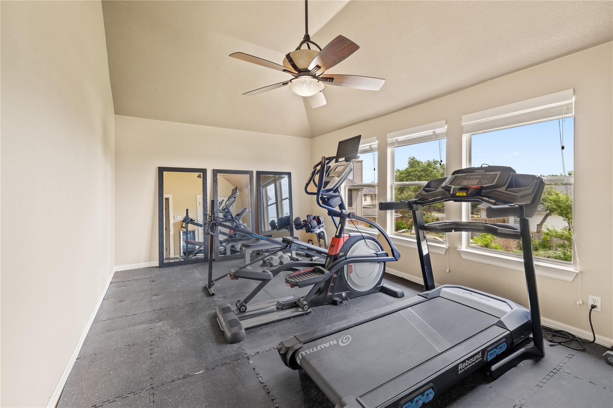 100 S Ridge Circle Georgetown TX 78628