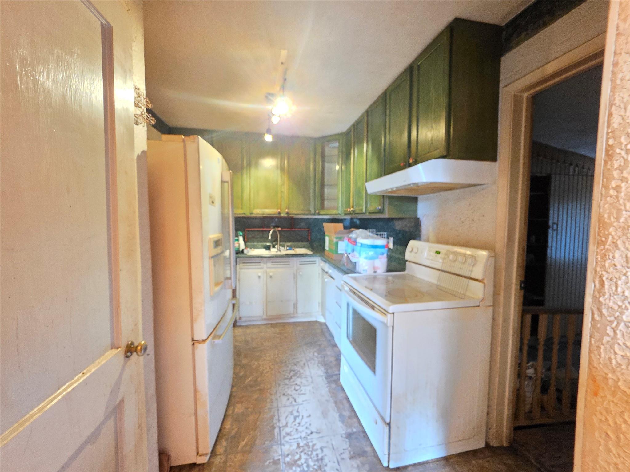 1203 Highland Avenue Rockdale TX 76567
