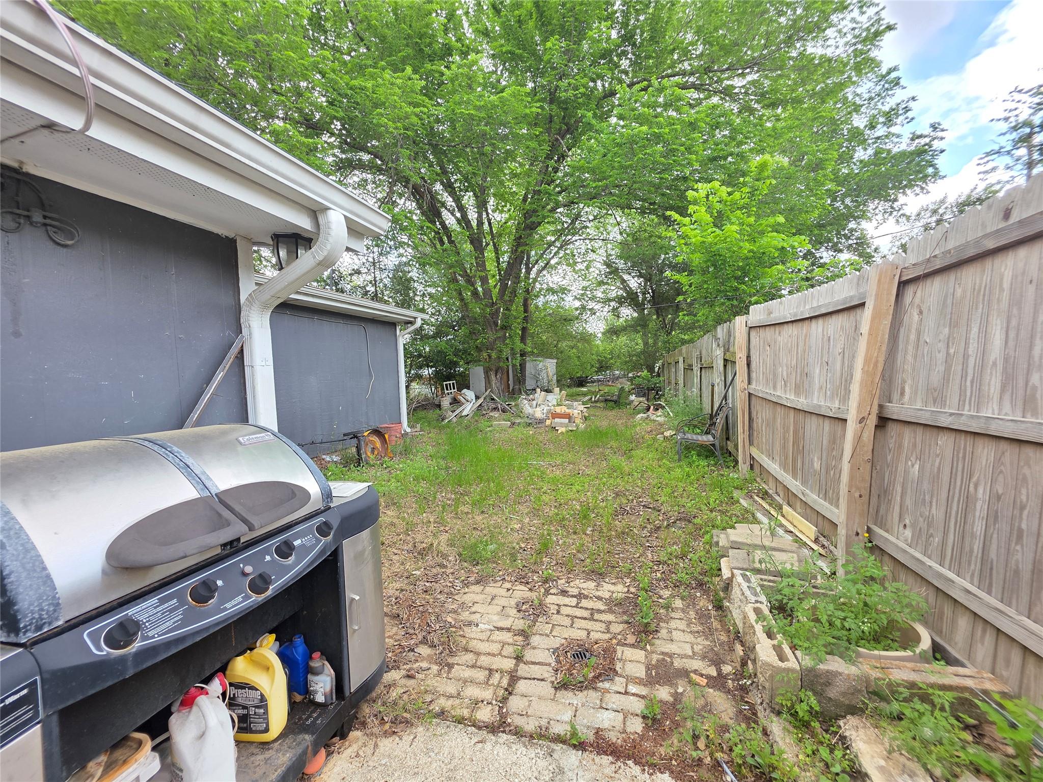 1203 Highland Avenue Rockdale TX 76567