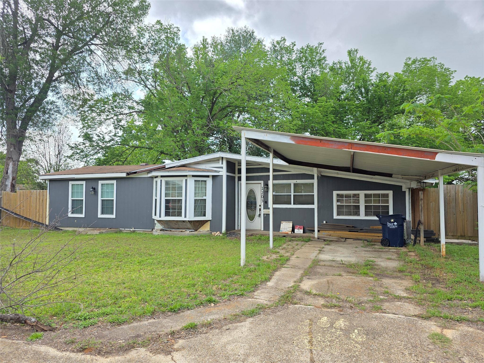 1203 Highland Avenue Rockdale TX 76567